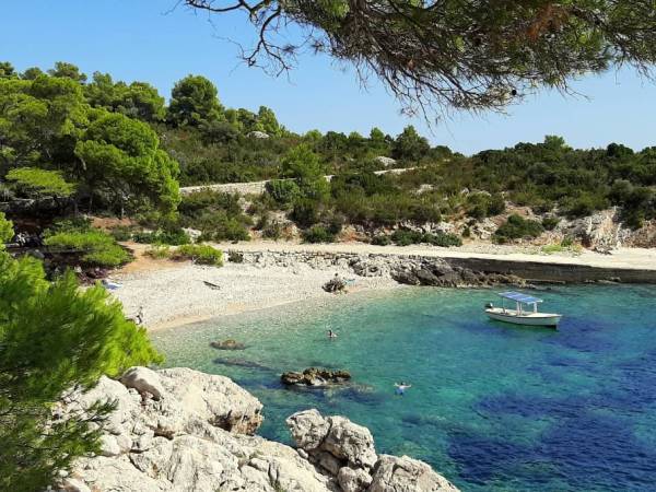 Plaža Barjoška (Mamma Mia Beach)